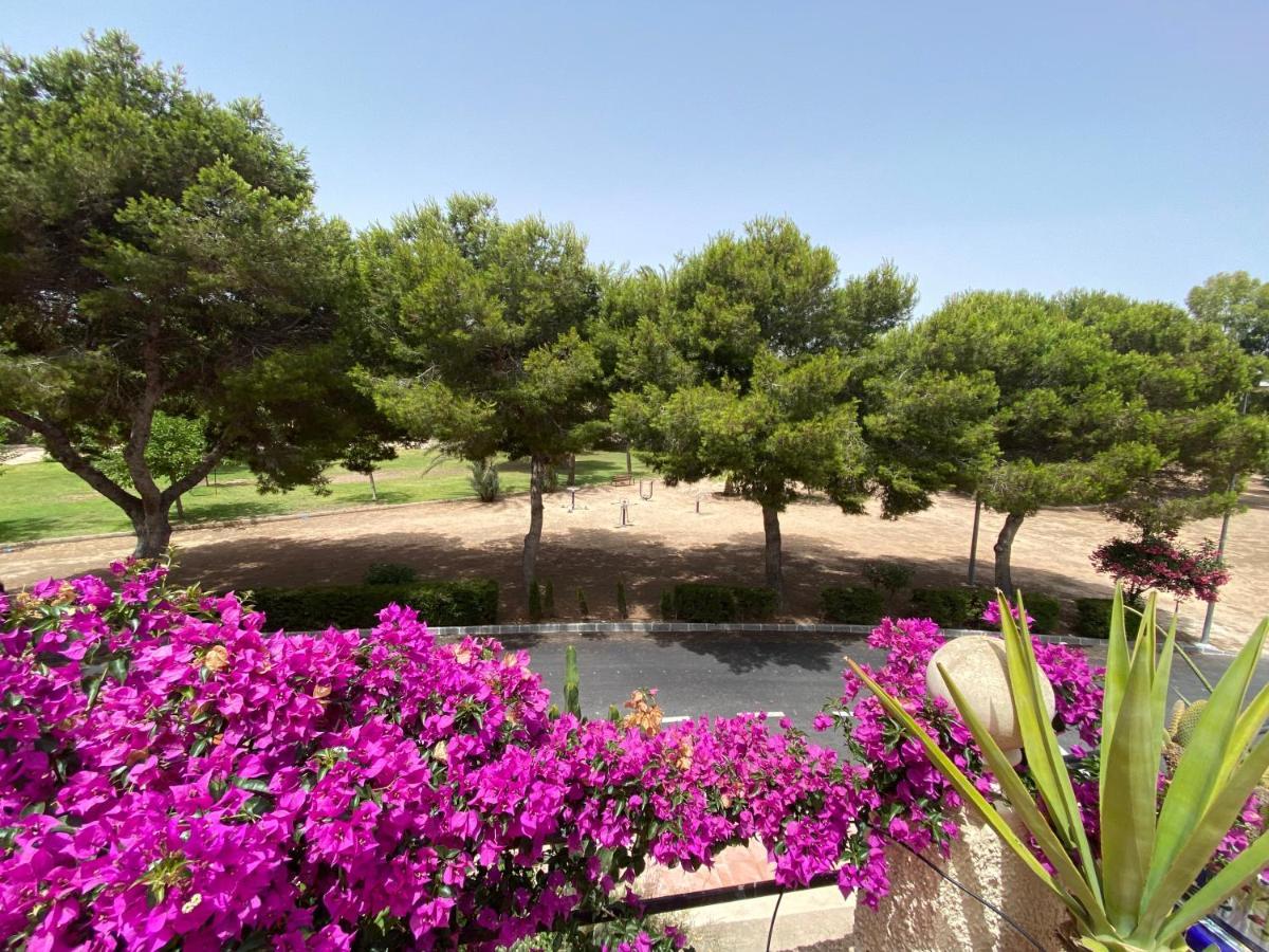 Orihuela Costa 3 Bdr Condo On La Zenia Beach With Patio 외부 사진